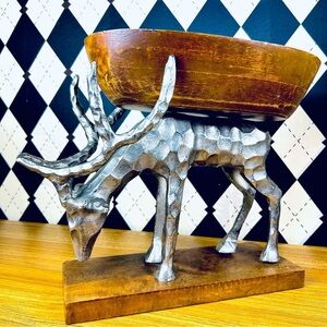 Large Deer Sculpture Wood Bowl Hammered Metal Rustic Farmhouse Cottagecore MCM